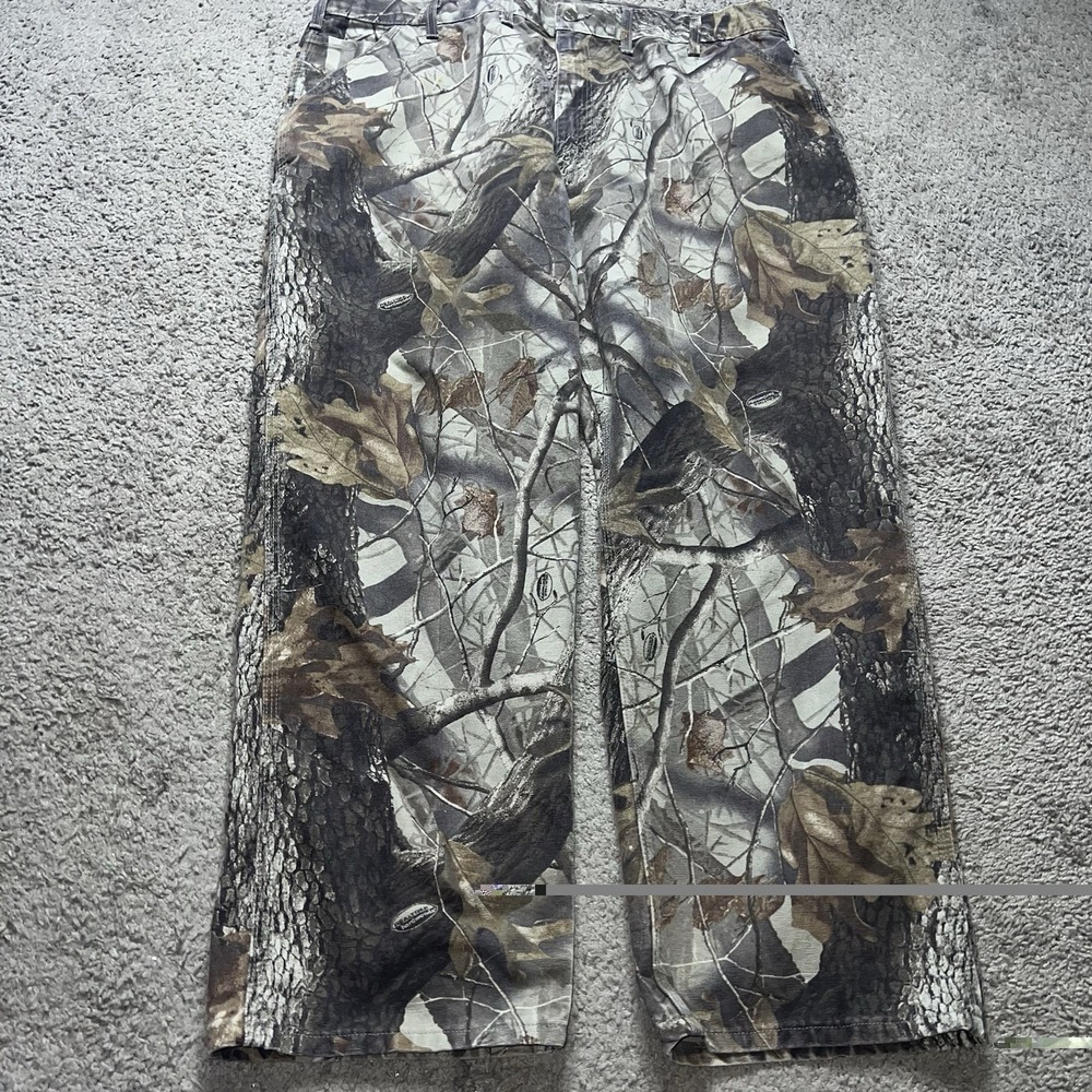 Vintage Realtree Camo Carhartt Canvas Cargo Jean Dungaree Fit Pants 44x30 - Picture 3 of 7